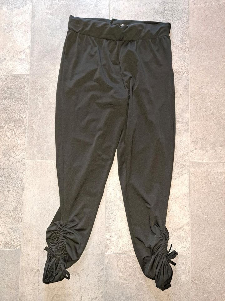 Verkaufe schwarze Threadbare Sporthose Tights Leggings zum Raffen in Größe L (40)